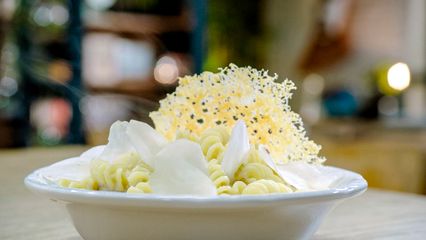 56. Pasta met aardpeer en zonnewortel