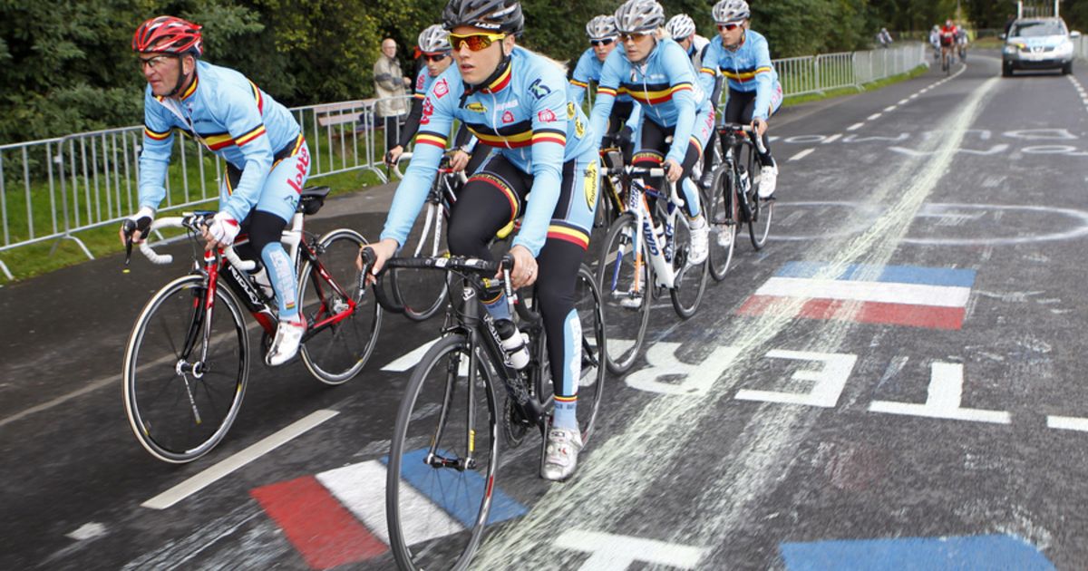 Parcours WK wielrennen besmeurd met verf WK Wielrennen Sport HLN