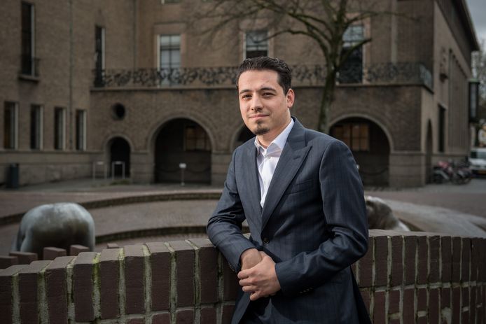 Raadslid Enes Sariakce ziet geen salafistisch onderwijs in Enschede.