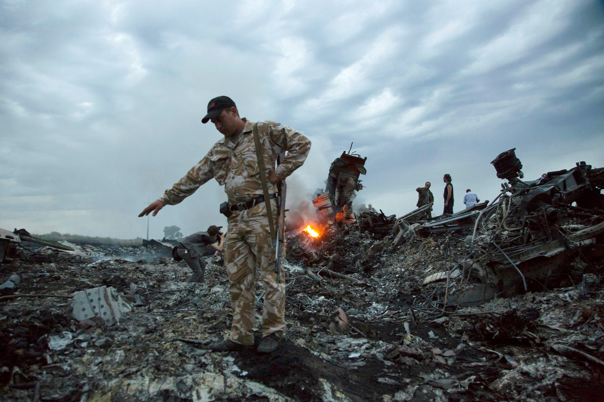Op 17 juli 2014 werd vlucht MH17 in het oosten van Oekraïne door een Buk-raket neergehaald. Alle 298 inzittenden kwamen daarbij om het leven. Beeld AP