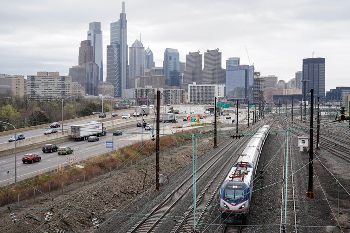 Illustratiebeeld van een trein die vertrekt vanuit Philadelphia.