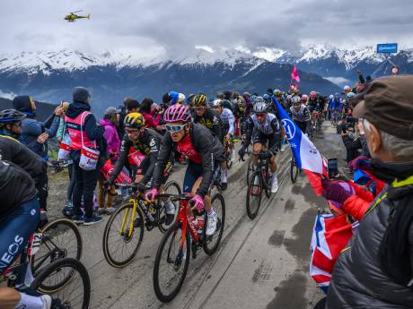 Giro d’Italia nadert eindelijk climax: ‘Het is wachten op het juiste moment om aan te vallen’