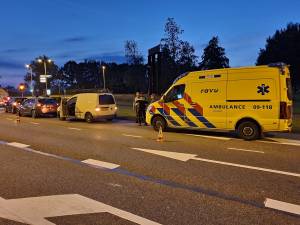 Kinderen komen met de schrik vrij bij kettingbotsing op Ringweg Utrecht in Overvecht