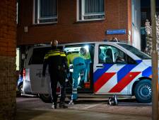 Mannen steken op elkaar in in Rotterdamse woning: allebei aangehouden