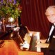 Gentleman achter de piano