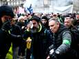 Une figure des “gilets jaunes” de nouveau blessé pendant une manifestation à Paris