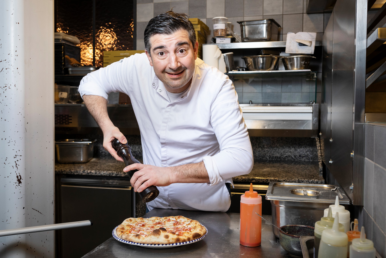 Zo eet je pizza volgens experts ‘Ananas? Er zijn in Napels mensen om