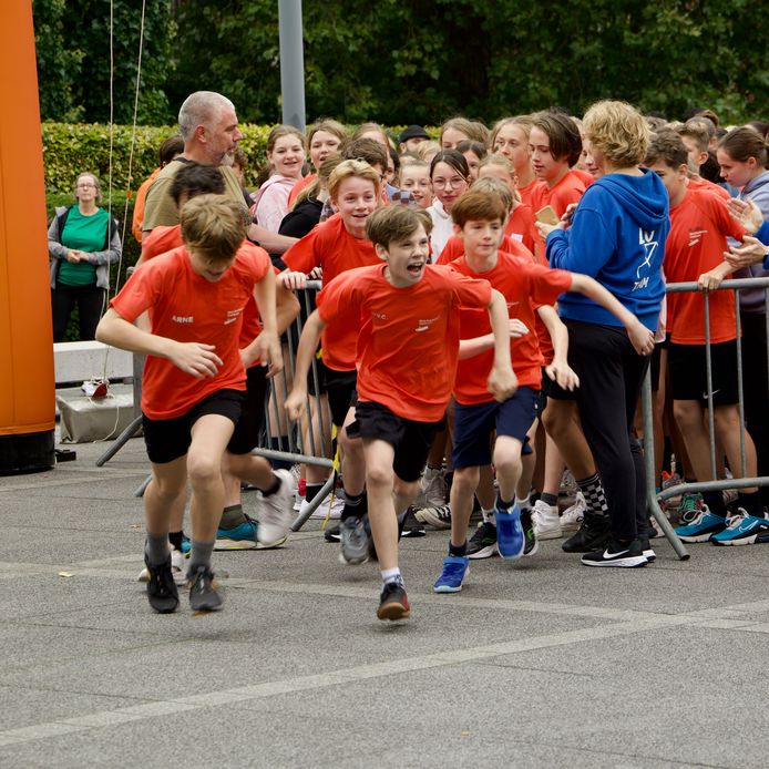 Urbain trail door psychiatrisch ziekenhuis, klooster en scholen in Duffel telt meer dan 400