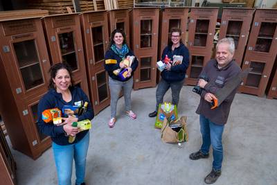Nunspeet zet anonieme buurtkasten in om armoede te bestrijden. ‘Het wordt steeds treuriger in de gem