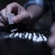 ‘In onze vriendenkring ontstaat er een grotere tolerantie om ook drugs zoals cocaïne te proberen’