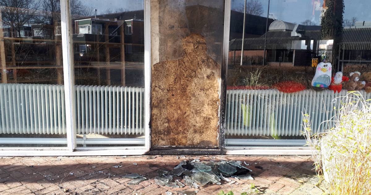 Brandstichting bij voormalige kerk in Oosterhout waar kleding en speelgoed wordt ingezameld.