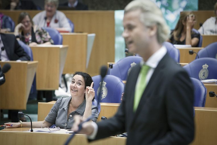 Femke Halsema maakt een opmerking tijdens een interruptie van Geert Wilders (Martijn Beekman/ de Volkskrant) Beeld 