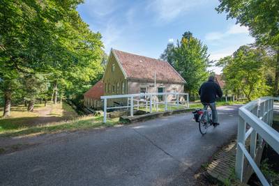 Lezers verontwaardigd over ‘verkwanseling’ Wenumse Watermolen, maar ook: ‘In verval raken is helemaa