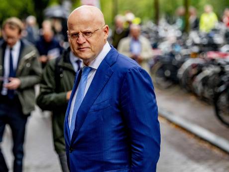 Leger sluit wegen Den Haag af om boeren bij Binnenhof weg te houden