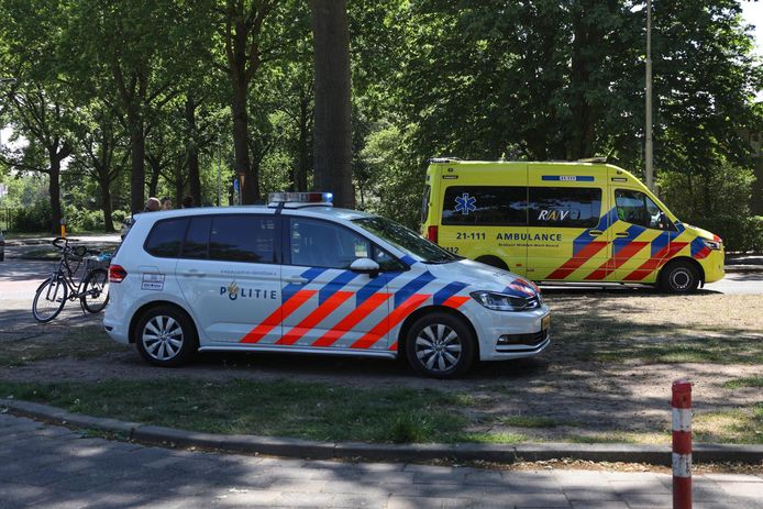 Fietser gewond na aanrijding met auto in Oss.