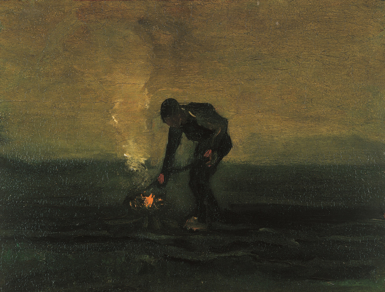 Onkruid verbrandende boer, 1883, olieverf op doek op paneel, 30,5 × 39,7 cm, Drents Museum, Assen / Van Gogh Museum, Amsterdam.  Beeld Vincent van Gogh (1853-1890)
