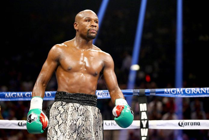 Floyd Mayweather komt nog maar eens uit pensioen ...