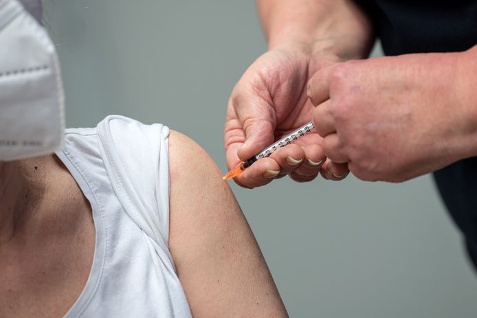In Duitsland zijn de coronavaccinaties al begonnen. Nederland start op 8 januari.