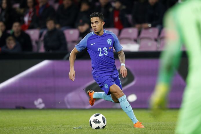 Justin Kluivert bij zijn debuut voor Oranje.