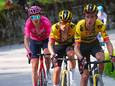 Sepp Kuss, Primoz Roglic en Geraint Thomas tijdens de 18de etappe van de Giro.