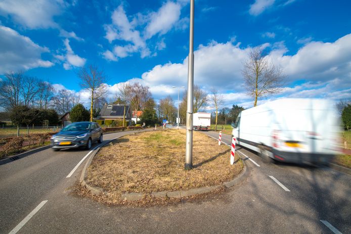 De 'rugbybal' aan de Arnhemseweg in Beekbergen.