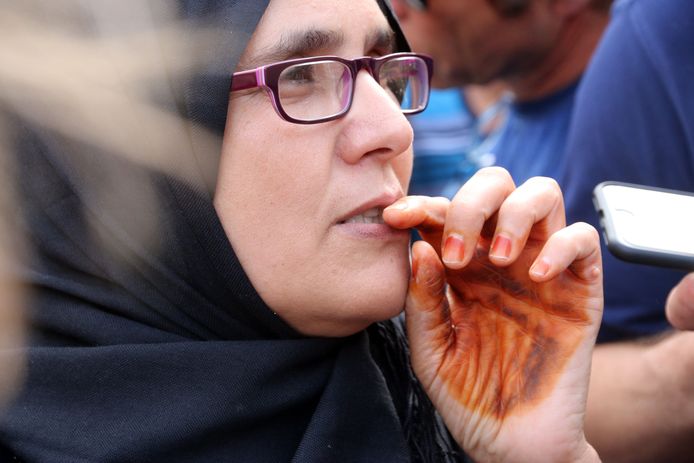 Halima, de moeder van de doodgeschoten Mohammed Hachymi.