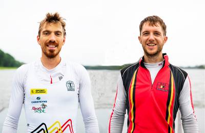 Roeiers Niels Van Zandweghe en Tim Brys gaan vannacht voor medaille: “Uzelf smijten, dat moet hé als je wil winnen”