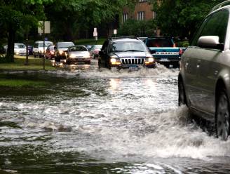 Auto beschadigd door een overstroming: wat vergoedt je verzekering?