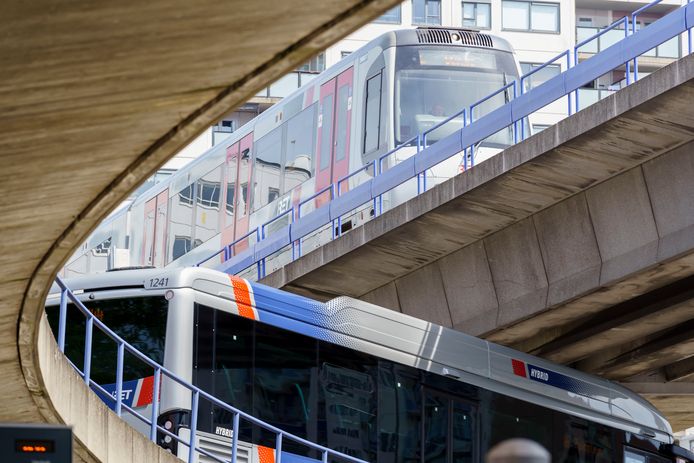 Metro en bus blijven gewoon rijden, er komen geen werkonderbrekingen