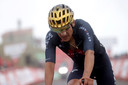 Richard Carapaz, met gouden helm, kon geen indruk maken in de Vuelta.