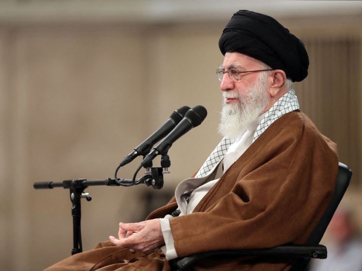“La mort du président Raïssi porte un coup stratégique monumental et irréparable à Khamenei”