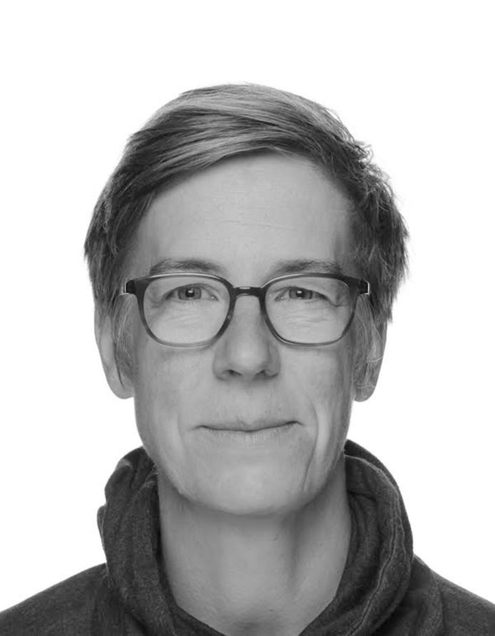 Anneke Wardenbach, journalist voor Duitse media en technisch bestuur vve, namens de 10 starters.
