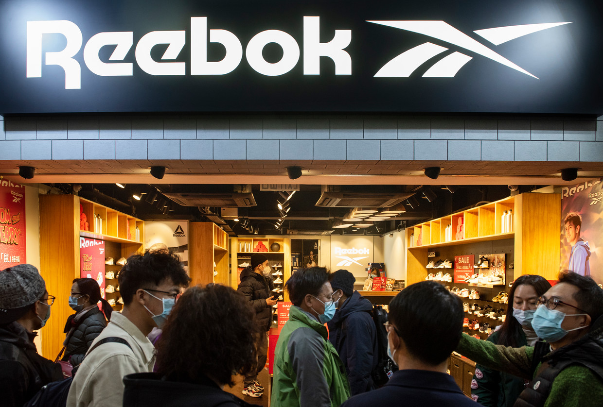 vasthoudend Terugbetaling Beeldhouwer Onder de paraplu van Adidas vandaan gloort hoop voor Reebok | De Volkskrant