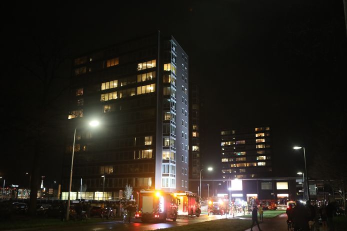 In een Nijmeegs flatgebouw is maandagavond brand uitgebroken.