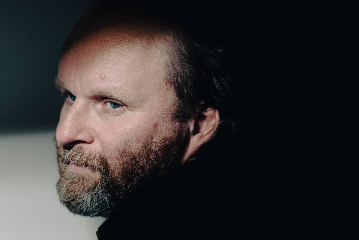 Tom Van Laere: ‘Het leukste aan de je kindertijd is dat er veel vreugde is zonder dat je weet waarom.’ Beeld © Stefaan Temmerman