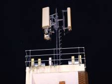 Brandstichting bij zendmast in Enschede
