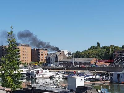 Enorme schade na uitslaande brand in appartement aan Hasseltse Kanaalkom: bewoonster huurde pand nog maar sinds deze week