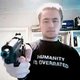Finse tiener vast om imitatievideo