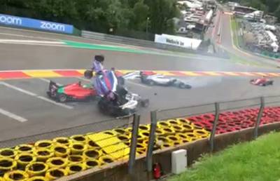 Spectaculaire beelden: grote crash in W Series op Spa-Francorchamps, twee pilotes naar het ziekenhuis