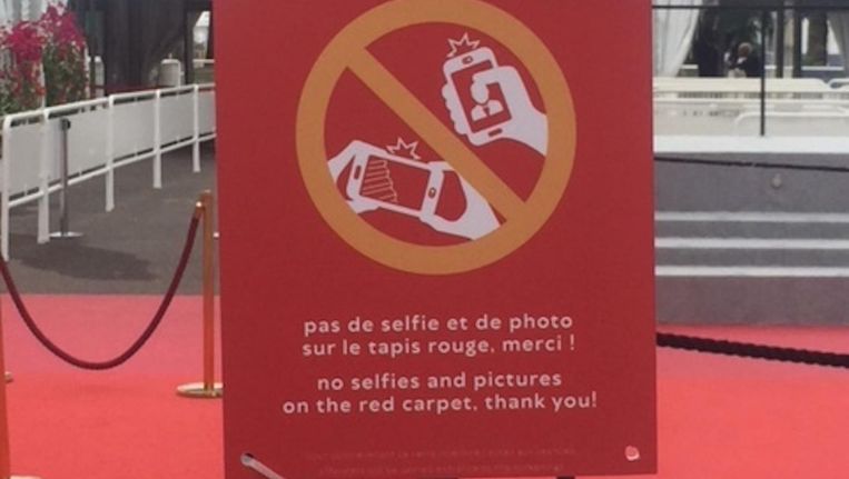 Op Cannes zijn selfies op de rode loper niet toegestaan Beeld Jan Pieter Ekker