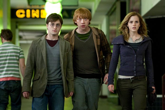 Grint naast Daniel Radcliff en Emma Watson in Harry Potter and the Deathly Hallows.