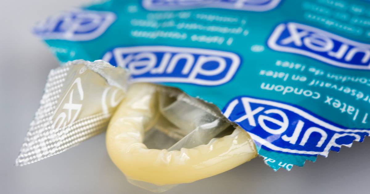 Ruzie om een zeecontainer met condooms Binnenland ed.nl