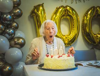 100 jaar, maar Vera steekt nog wekelijks de handen uit de mouwen als vrijwilliger: “Genieten van mijn stuk taart? Ik heb geen tijd!”