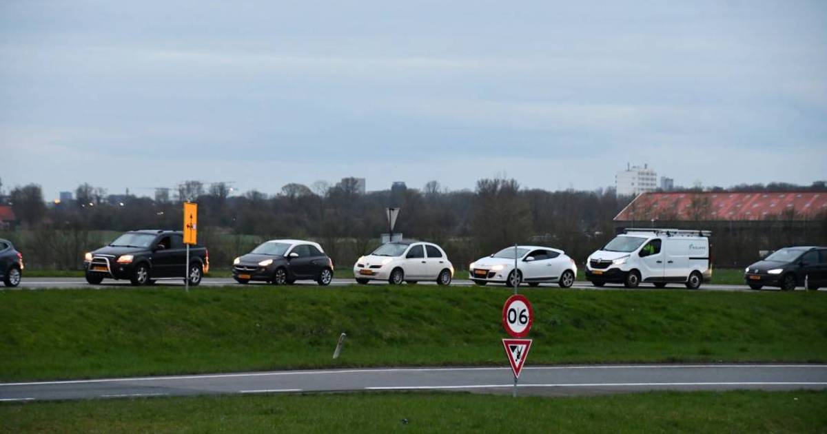 Motorrijder gewond na botsing in Middelburg.