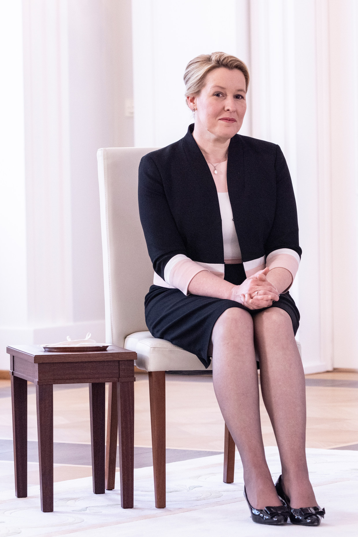 Na een beschuldiging van plagiaat in haar proefschrift trad Franziska Giffey in mei 2021 af als minister van Familiezaken in Merkels vierde kabinet.  Beeld Getty Images