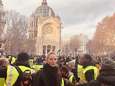 Uma Thurman au beau milieu des "gilets jaunes"