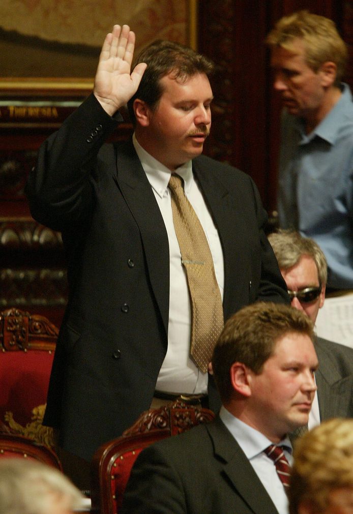 Frank Creyelman bij zijn eedaflegging als senator in 2003.