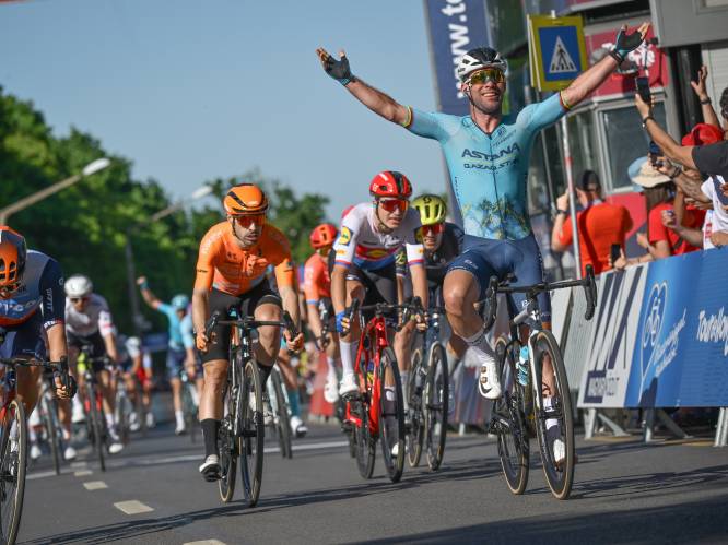 Mark Cavendish klopt Dylan Groenewegen in tweede etappe Ronde van Hongarije