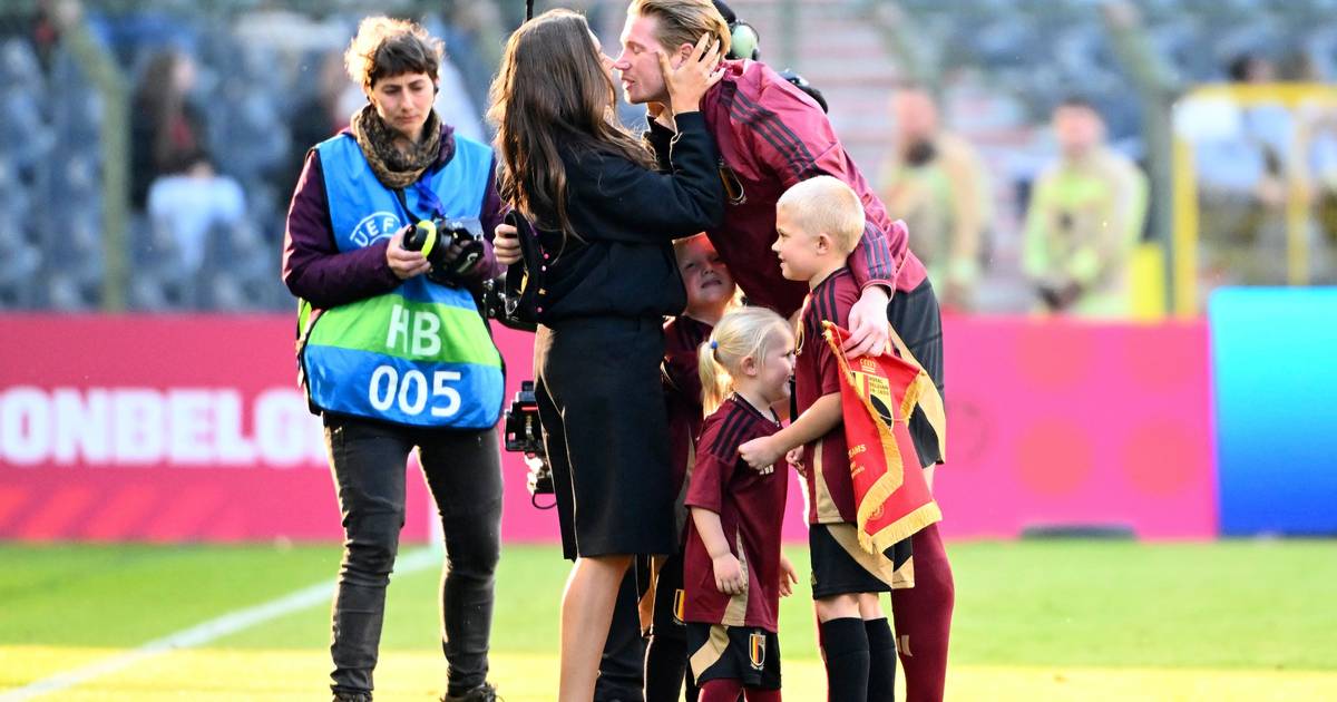“Blij terug te zijn. Het was lang geleden”: kinderen en echtgenote