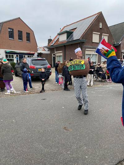 ‘Eindelijk wir bitter’ bij optocht Brouwhuis